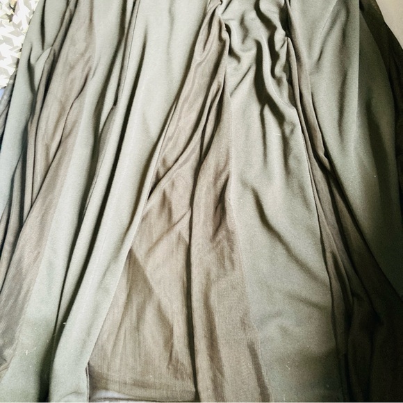 JS Boutique Beaded Gown,  NWT, Size 12 - Picture 11 of 16